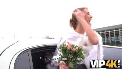 VIP4K. Bride in stocking banged on the way to wedding ceremony - hotmovs.com - Czech Republic