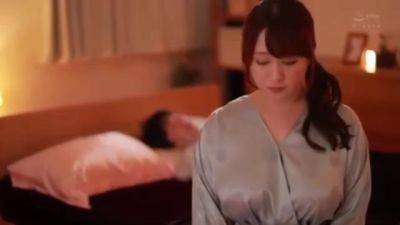 06822,A woman in serious agony - hclips.com - Japan