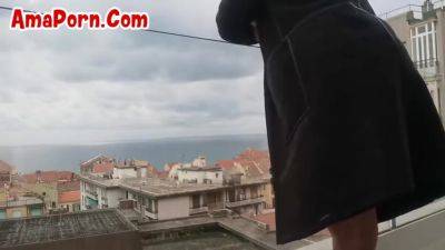 Scopata Rischiosa Sul Balcone - hclips.com