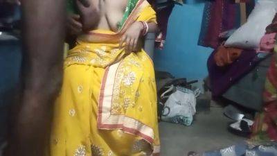 Deshi Village Bhabhi Homemade Sex Video Hindi - desi-porntube.com - India