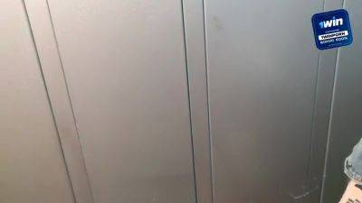 Babbylittle - Sex In The Elevator With A Neighbor. Deep Blowjob - hclips.com