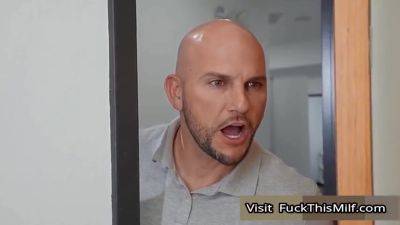 Anissa Kate - Kiki Klout - Anissa Kate, Kiki Klout And J Mac - Goes To S Office To See Her Gf But Her The Doctor Are Fucking - hotmovs.com