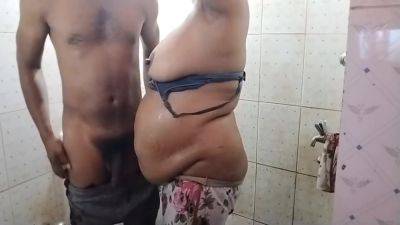 Sex With Pregnant Bhabhi When She Is Taking Shower.....wow Very Hot And Sexy Indian Bhabhi - desi-porntube.com - India