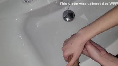 Stepdaughter Washed My Dick With Soap Before Insemination - hclips.com