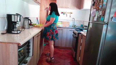 Hot Stepmom Fucked In The Kitchen - hclips.com
