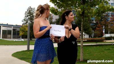 Free Hugs By - upornia.com