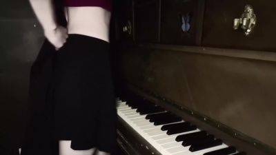 Pianiste Au Desir Charnel - upornia.com