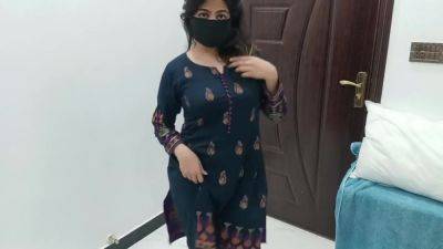Desi Housewife Doing Nude Dance On Whatsapp Video Call Special Request Of Client With Sobia Nasir - desi-porntube.com - India