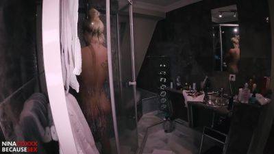 Hot Blonde Stepmom Gets Fucked By Stepson After Shower - upornia.com