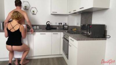 Kitchen Suck & Fuck - hotmovs.com - Britain