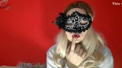 Cheese Cake - Met Her Husband With A Blowjob In A Mask And Stockings (close Up) - txxx.com - Russia