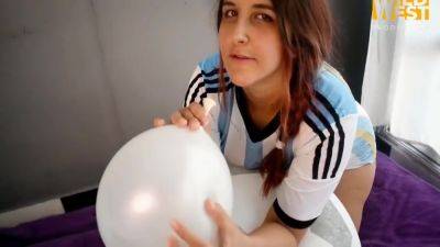 Argentine Fun Was Fuck With Her Balloon - hotmovs.com - Argentina