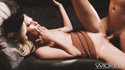 Kiara Cole - Beautiful Blond Kiara Cole Gets A Good Nailing Doggyst - videomanysex.com