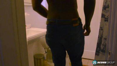 Brandi's ass is horny for a BBC - hotmovs.com