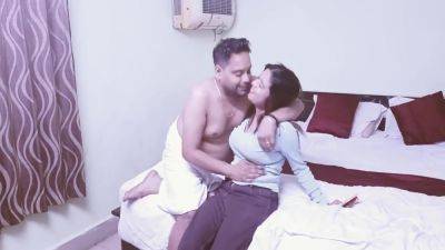 Desi Couple Hotel Sex Cute Indian Girl Old Hindi Audio - hclips.com - India