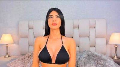 Sexy Ass Latina Twerking On Her Dildo - drtuber.com