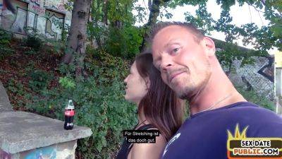 Public amateur babe pussyfucked outdoor on sex date - hotmovs.com