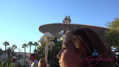 Virtual Vacation In Las Vegas With Kasey Warner 1/3 - hotmovs.com - Usa