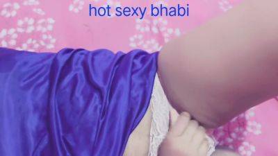 Hot Sexy Bhabir Romantic Sex!sexy Bhabi Coming One May 22 - desi-porntube.com - India