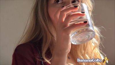 Esposa Caliente Seduce Y Coge Al Vecino De Al Lado - upornia.com