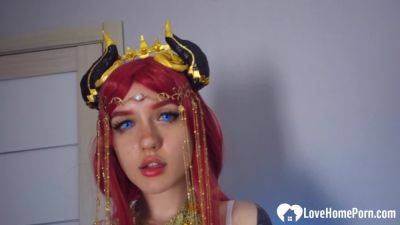 Redhead cosplayer devours dick before getting fucked - sunporno.com