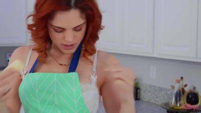 Molly Stewart - Kinky Cooking With Busty Ginger With Molly Stewart - upornia.com
