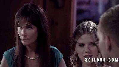 Syren De Mer - My Stepmom - My Stepmom's Family Is Insane: A Girlfriend's Perspective - veryfreeporn.com