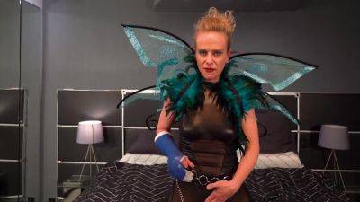 If Her Wings Were Real, Lockenlicht Would Fly Away After This Cosplay Solo Sex - hclips.com