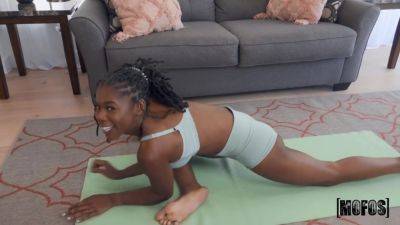 Amoral Ebony Teen 18+ Breathtaking Adult - videomanysex.com