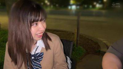0005652_18歳デカチチの日本人女性がエロハメ販促MGS19min - txxx.com - Japan