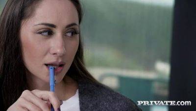 Aruna Aghora, from French Lessons to Anal - porntry.com - France - Russia