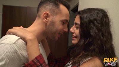 Big misunderstanding has hilarious consequences in this steamy threesome - sexu.com