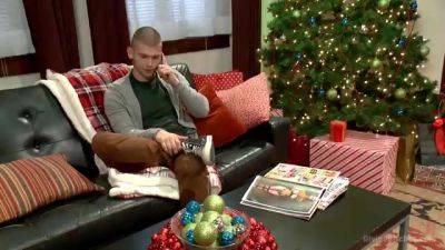 A Christmas Bitch - Kink - hotmovs.com