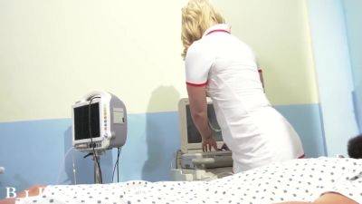 Lisey Sweet And Johnny Hill - Hot Doctor & Nurse Relieve Patients Boner After Surgery - hotmovs.com