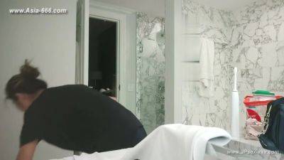 peeping chinese bath.92 - hotmovs.com - China