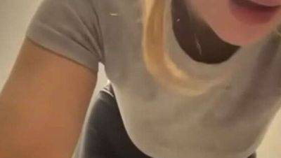 Juicy Teen Masturbates Hard in Gym with Big Booty and Natural Tits - xxxfiles.com