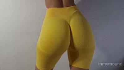 Inmymound Shows Off Her Tight Pussy in Vacuum-Packed Leggings and Swimsuit - xxxfiles.com