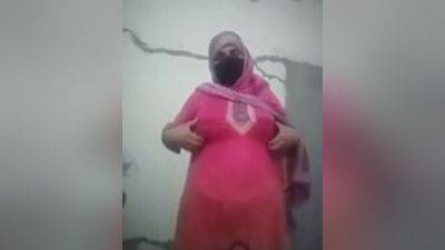New Sex Story Sex Chudai Ki Story Hot Video Hot Bhabhi Sex Video Chudai Ki Video Pakistani Sex Video Indian Bhabhi Sex Video - desi-porntube.com - India - Pakistan