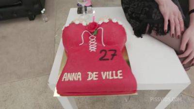 Anna De-Ville - Anna De Ville B-day Party over 3 hours almost non-stop wet - hotmovs.com