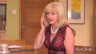 Auntie Louise Home Office Seduction - hotmovs.com
