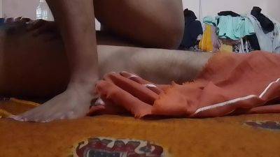 Indian Village Girl Is Fucked By Her Husband On Top - desi-porntube.com - India