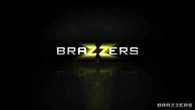 Fuck My Oily Asshole With Scarlet Chase, Elic Chase - Brazzers - hotmovs.com - Australia