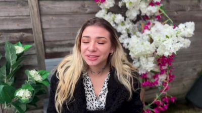 Luna, 30, offers the services of two handsome stallions! - Jacquie et Michel TV - hotmovs.com - France