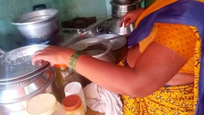 Desi Bhabhi Priyanka314 Homemade Cooking Sex - Indian Aunty Doggy Style Blowjob - xxxfiles.com - India
