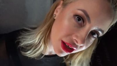 Wet Kelly Blowjob Gloryhole Surprise For Cuckold Husband - veryfreeporn.com - Britain