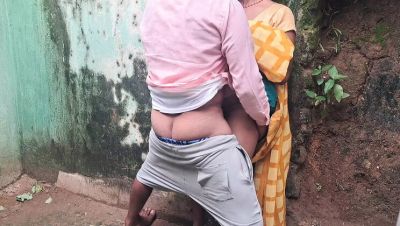 Komal Aunty Hot Indian Desi Fucked Hard by Trilokinath in Hindi - porntry.com - India