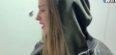 Blow Job - Are You Sure Your Boyfriend Wouldn T Mind Comatozze Fucks Fan - inxxx.com