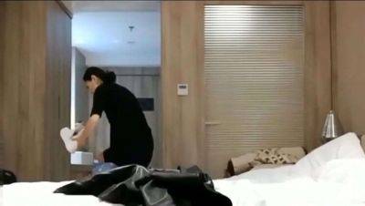 Hot Chinese Girl in HK Wearing Earrings - veryfreeporn.com - China