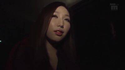 Asian Girl Shows How She Rides Men - hotmovs.com - Japan