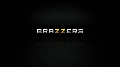 Syren De-Mer - Fortune Telling Fuck With Erik Everhard, Syren De Mer - Brazzers - hotmovs.com